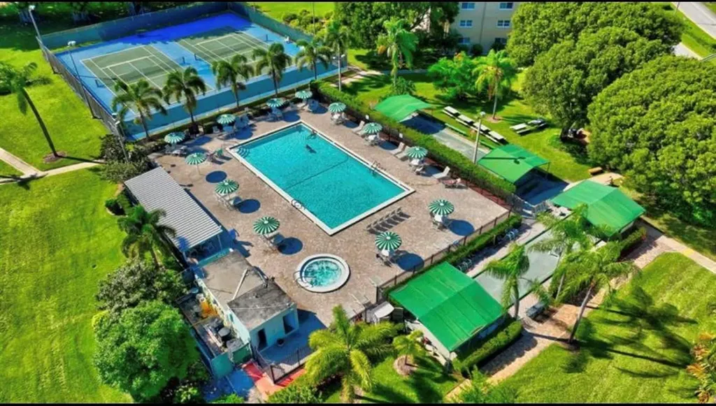 2615 NE 3rd Court Boynton Beach FL 33435