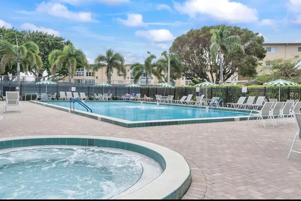 2615 NE 3rd Court Boynton Beach FL 33435