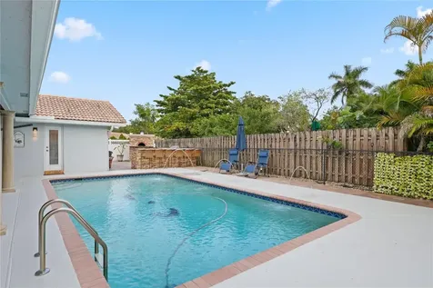 1459 NW 113th Terrace Coral Springs FL 33071