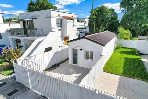 2291 SW 17th Street Miami FL 33145