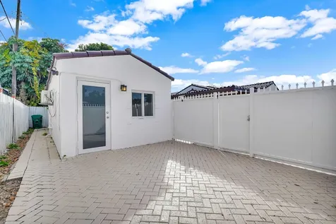 2291 SW 17th Street Miami FL 33145