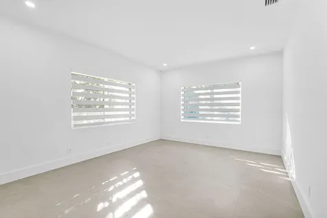 2291 SW 17th Street Miami FL 33145