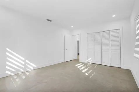 2291 SW 17th Street Miami FL 33145