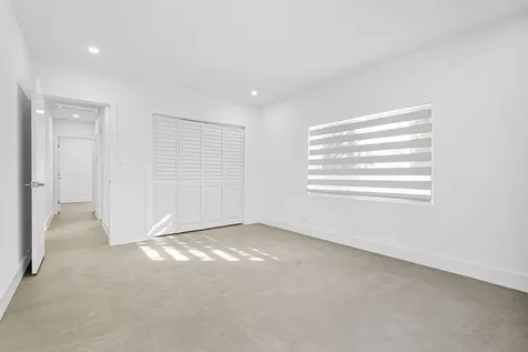 2291 SW 17th Street Miami FL 33145