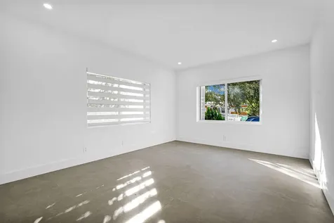 2291 SW 17th Street Miami FL 33145