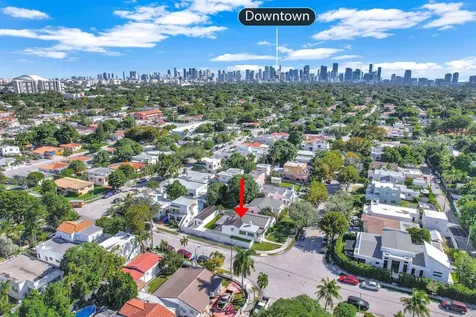 2291 SW 17th Street Miami FL 33145