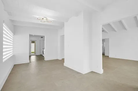 2291 SW 17th Street Miami FL 33145
