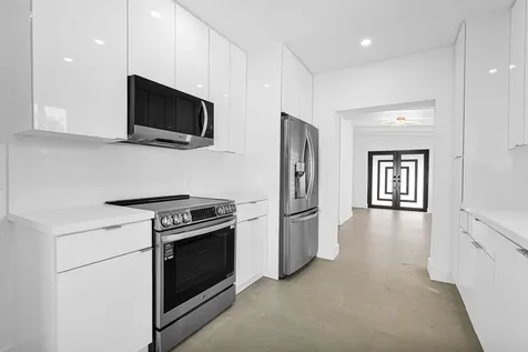 2291 SW 17th Street Miami FL 33145
