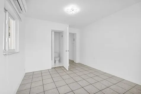 2291 SW 17th Street Miami FL 33145