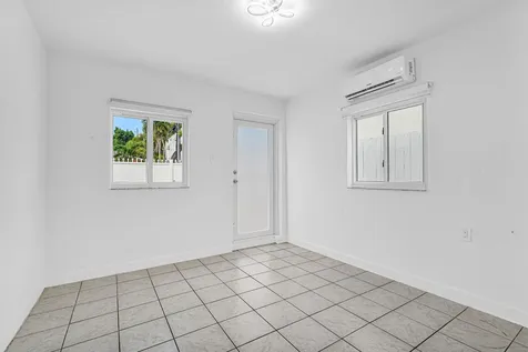 2291 SW 17th Street Miami FL 33145