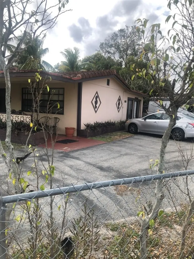 1100 NW 19th Street Fort Lauderdale FL 33311