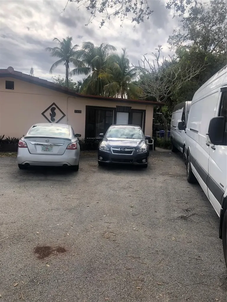 1100 NW 19th Street Fort Lauderdale FL 33311