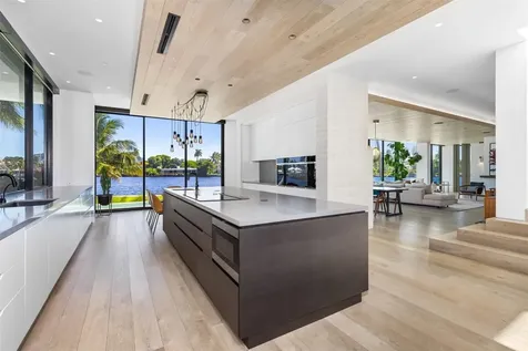 516 Mola Avenue Fort Lauderdale FL 33301