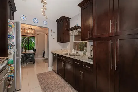 7509 NW 40th Place Coral Springs FL 33065