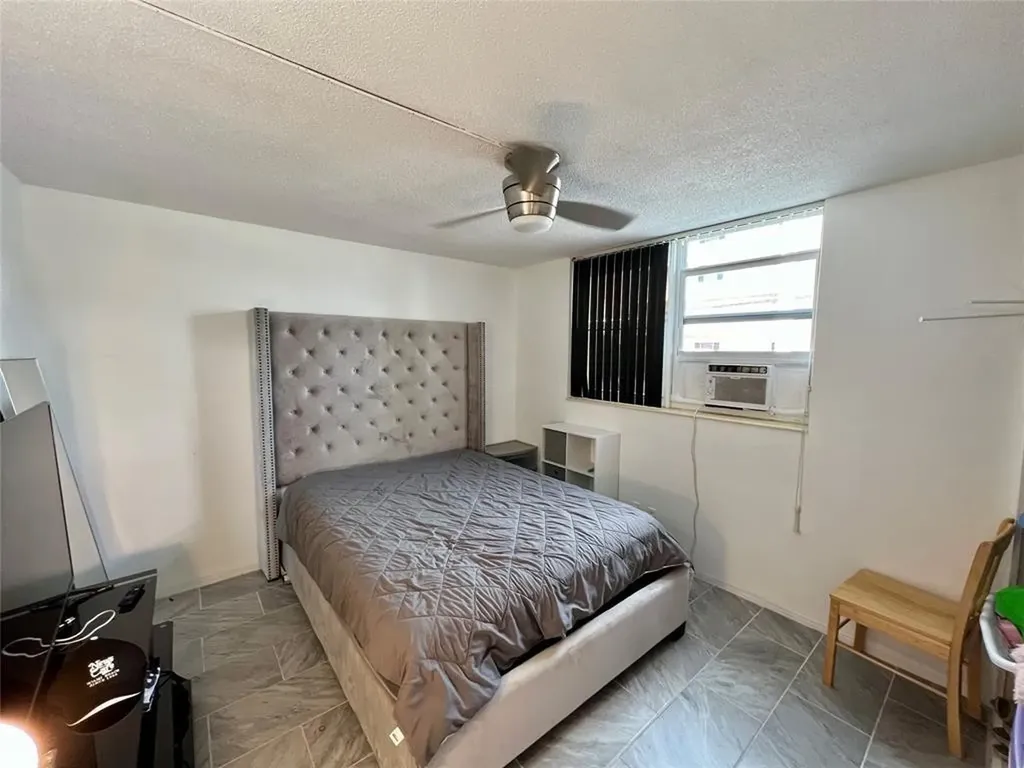 2840 NE 33rd Court Fort Lauderdale FL 33306