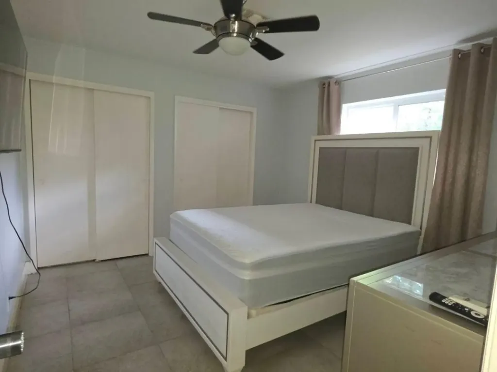 690 NW 68th Avenue Plantation FL 33317