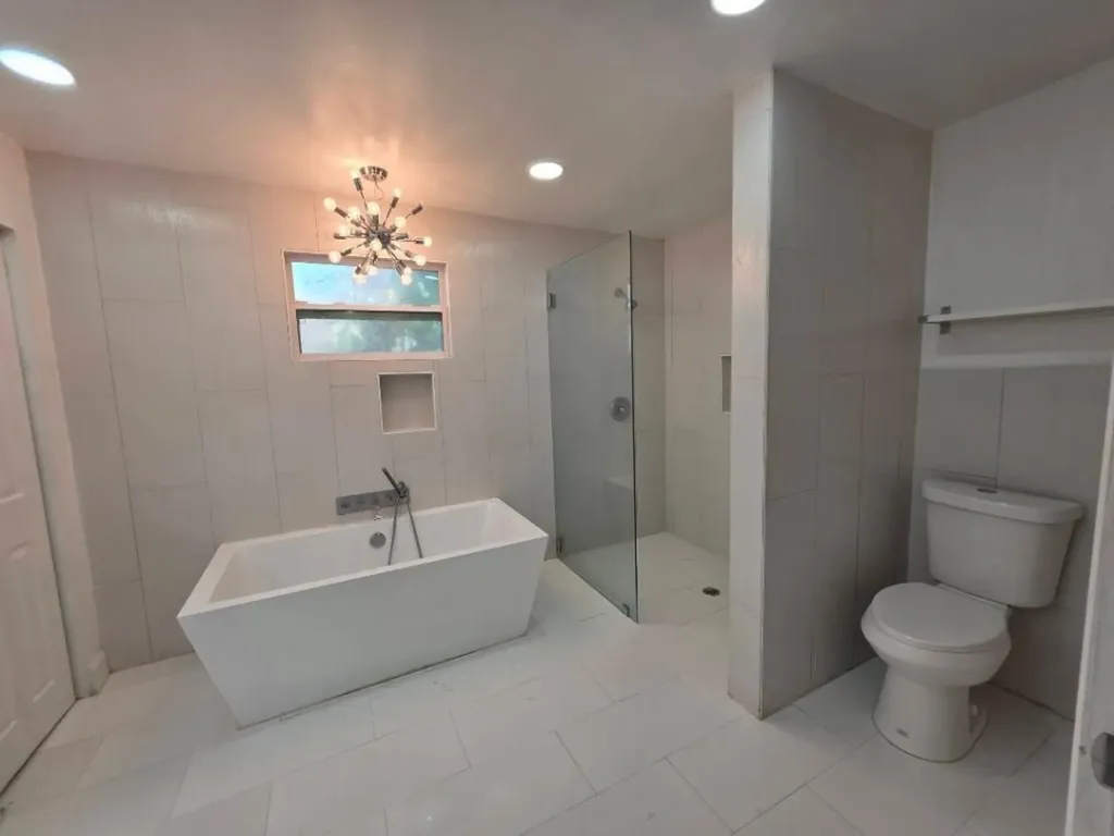 690 NW 68th Avenue Plantation FL 33317