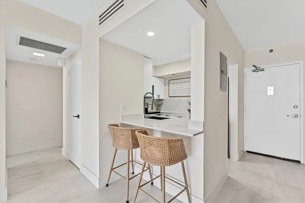 1200 West Avenue Miami Beach FL 33139