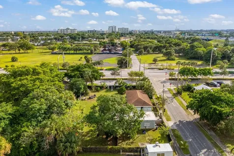 823 NW 3rd Street Pompano Beach FL 33060