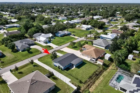 918 Bermuda Avenue Sebastian FL 32958