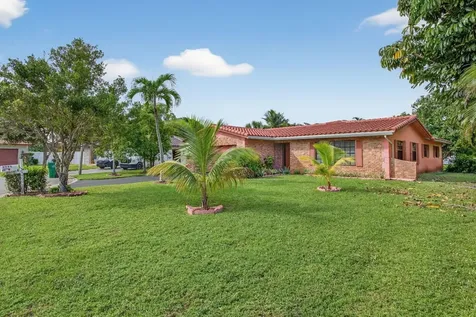 4460 NW 105th Terrace Coral Springs FL 33065