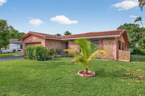 4460 NW 105th Terrace Coral Springs FL 33065