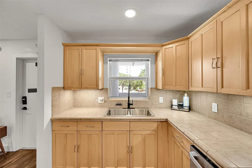 2850 NE 14th Street Causeway Pompano Beach FL 33062
