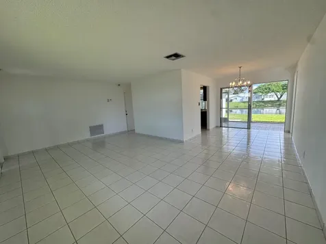 1430 NW 85th Terrace Plantation FL 33322