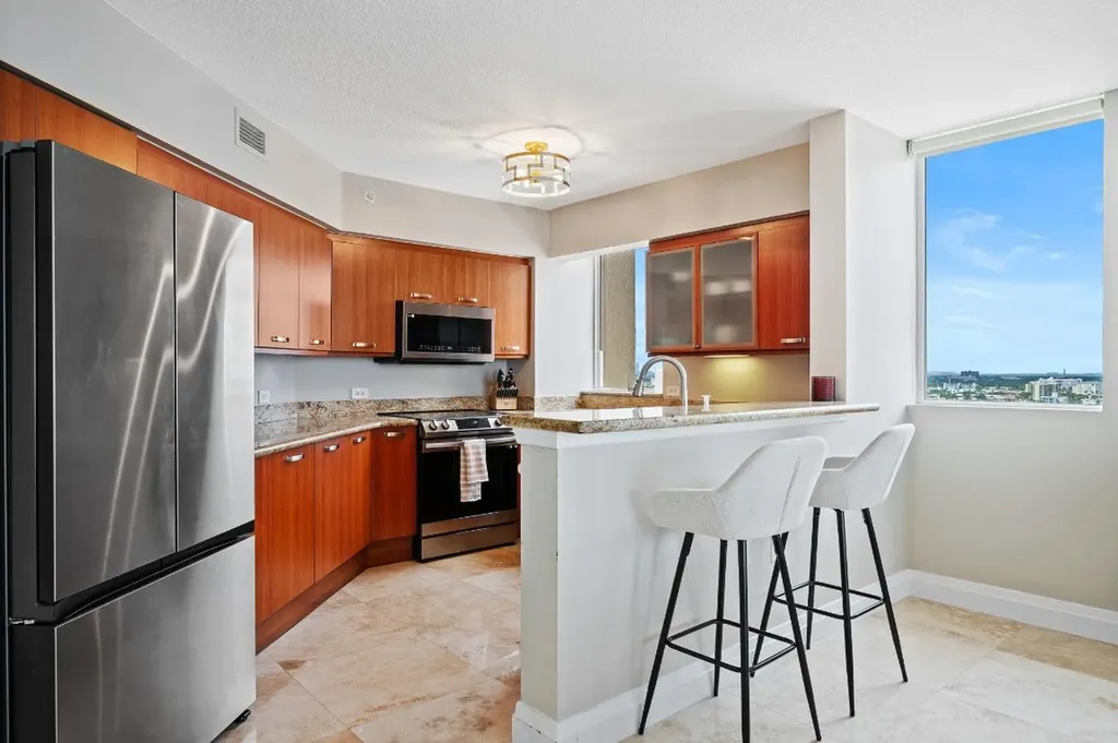 2011 N Ocean Boulevard Fort Lauderdale FL 33305