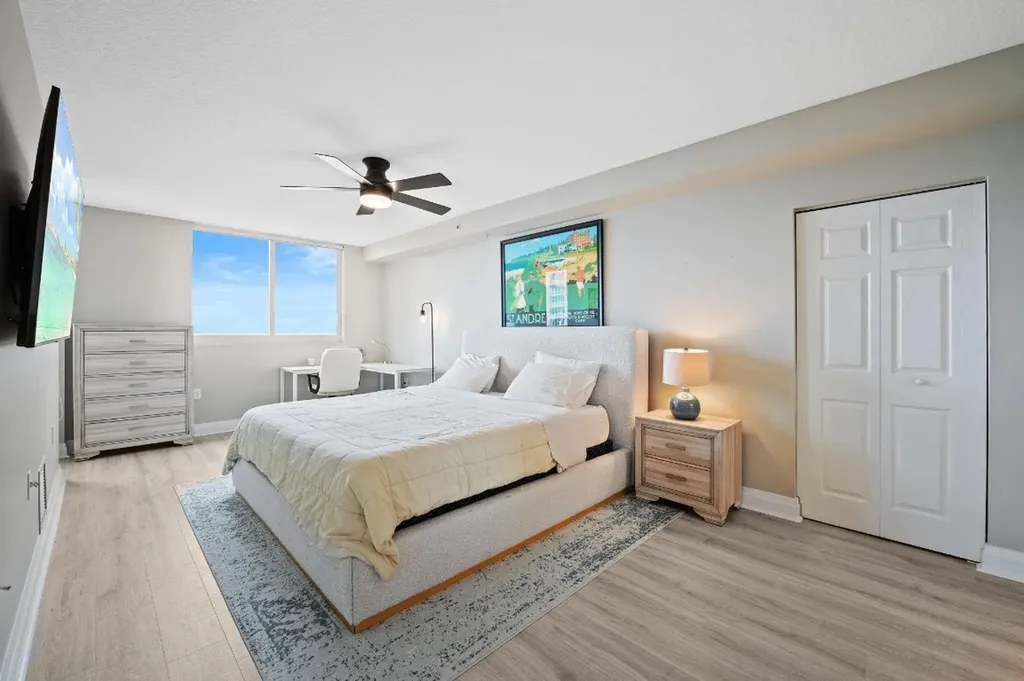 2011 N Ocean Boulevard Fort Lauderdale FL 33305
