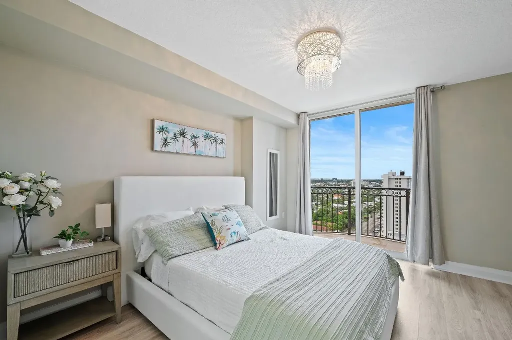 2011 N Ocean Boulevard Fort Lauderdale FL 33305