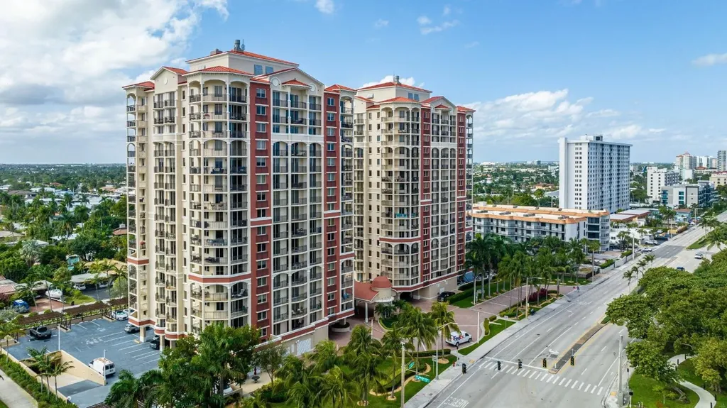2011 N Ocean Boulevard Fort Lauderdale FL 33305