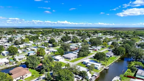 1069 9th Street Okeechobee FL 34974