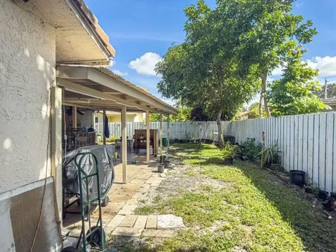 11200 NW 39th Court Coral Springs FL 33065