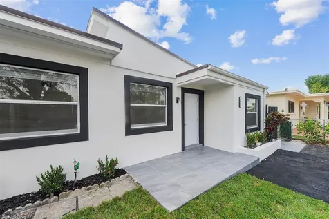 6840 SW 3rd Street Miami FL 33144
