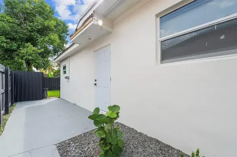 6840 SW 3rd Street Miami FL 33144