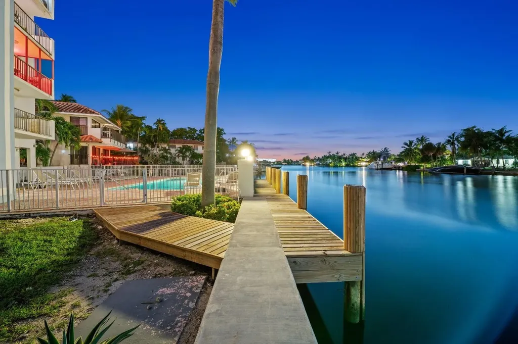 1839 Middle River Drive Fort Lauderdale FL 33305