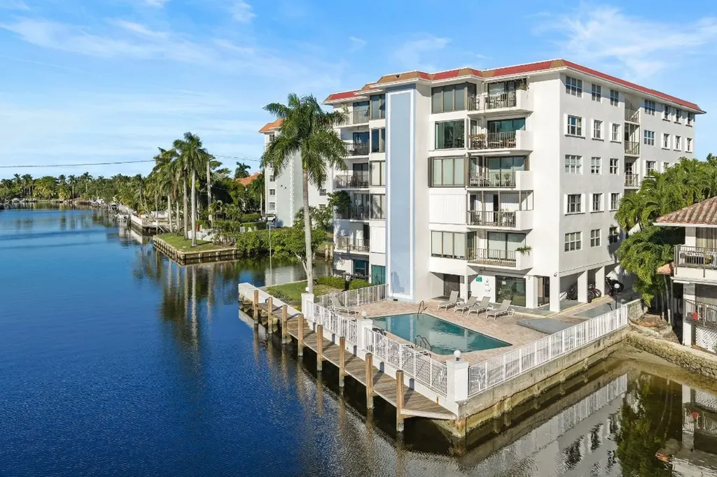 1839 Middle River Drive Fort Lauderdale FL 33305