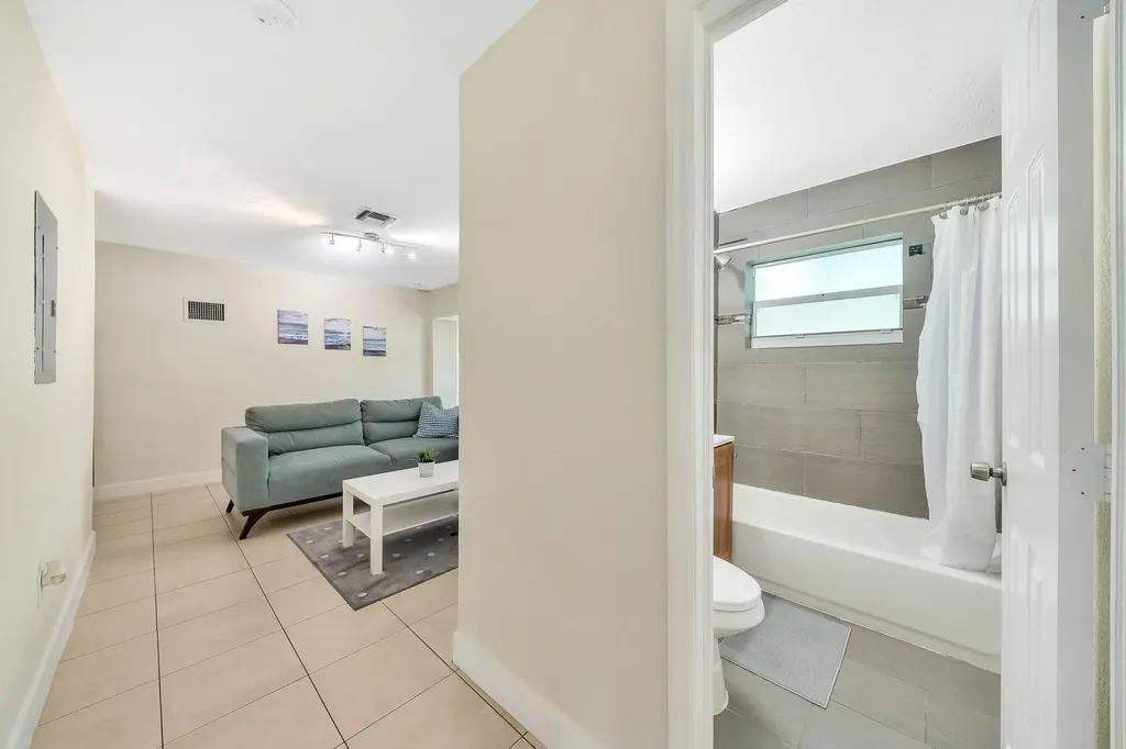 1412 NE 25th Court Pompano Beach FL 33064