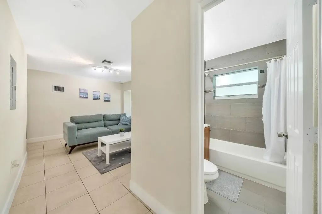 1412 NE 25th Court Pompano Beach FL 33064