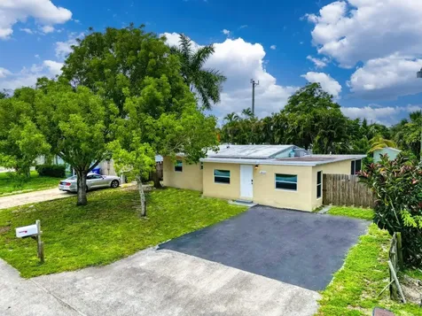 1412 NE 25th Court Pompano Beach FL 33064