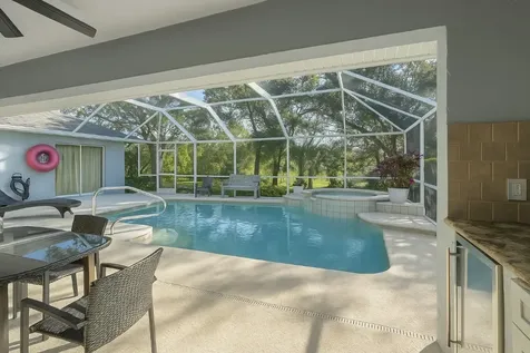 6715 NW Pinson Court Port St Lucie FL 34983