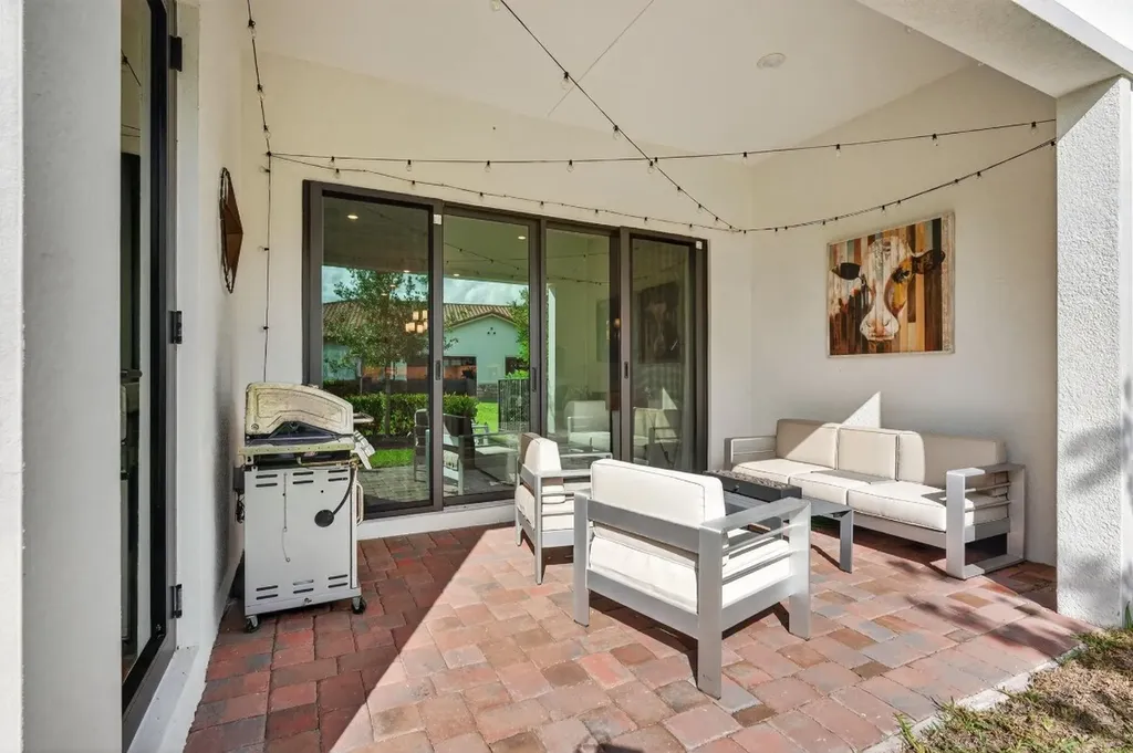 7434 N Blue Spring Drive Parkland FL 33067