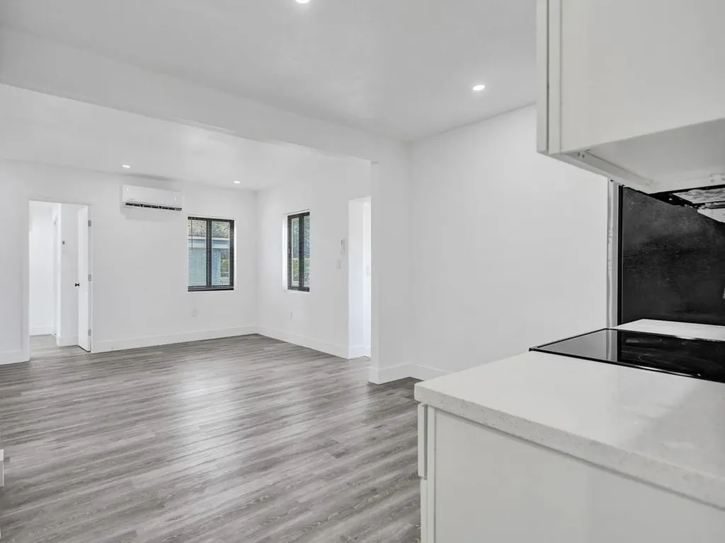 940 SW 28th Street Fort Lauderdale FL 33315