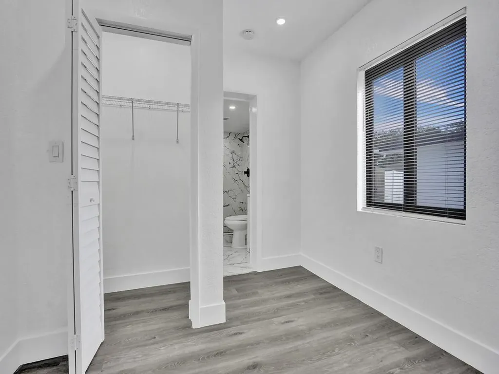 940 SW 28th Street Fort Lauderdale FL 33315