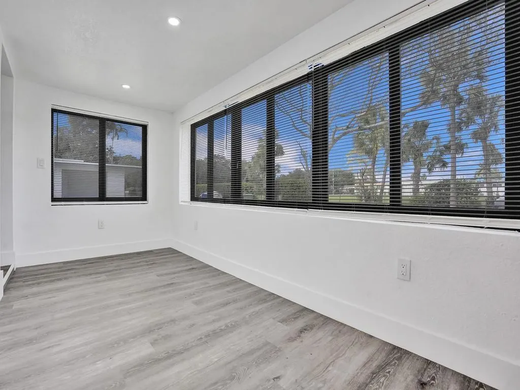 940 SW 28th Street Fort Lauderdale FL 33315