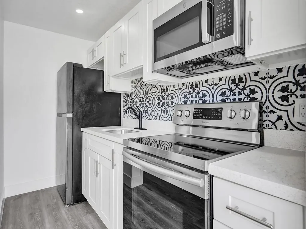 940 SW 28th Street Fort Lauderdale FL 33315