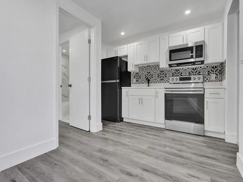 940 SW 28th Street Fort Lauderdale FL 33315