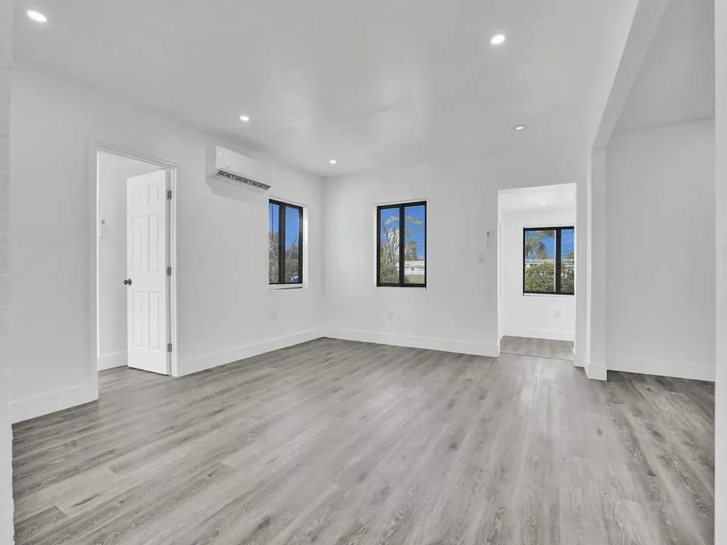940 SW 28th Street Fort Lauderdale FL 33315
