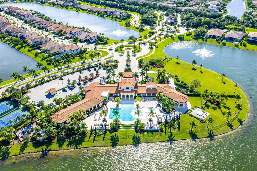 12295 N Baypoint Circle Parkland FL 33076